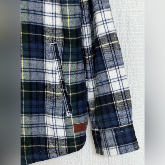 L.L. Bean Long Sleeve Flannel Lined For Extra Warmth And Super Soft. - Picture 2 of 7